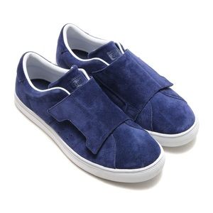 From Tokyo! Rare Onitsuka Tiger’s navy sneakers